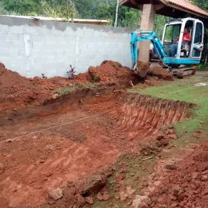 Piscina de vinil passo a passo: escavação da piscina