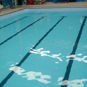 Reforma e troca de vinil da piscina da Academia Nazaré
