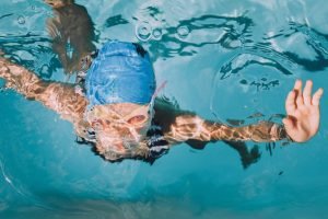 Os benefícios da natação para o corpo